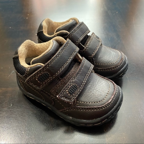 Stride Rite Pierce Dark Brown Velcro Size 4M - Picture 6 of 10
